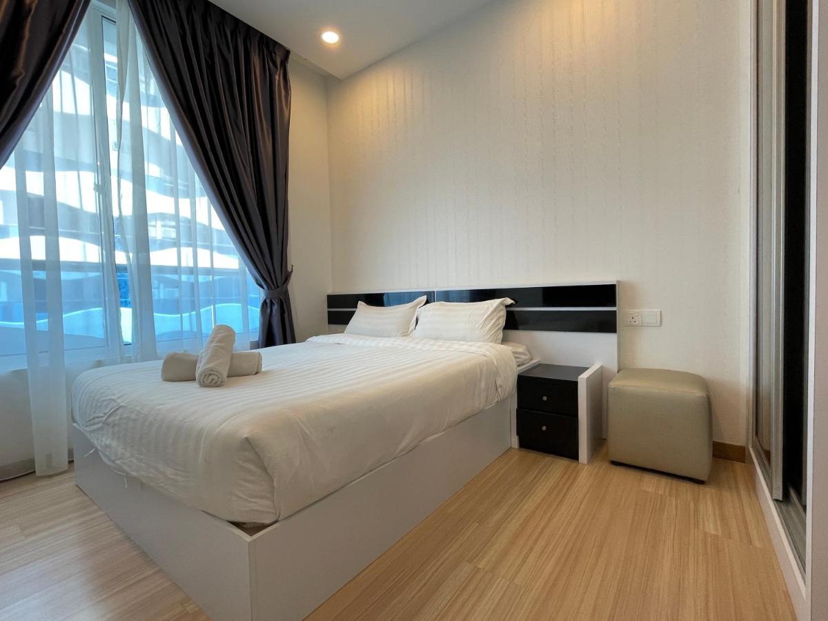 The Wave Suites Melaka Exterior photo