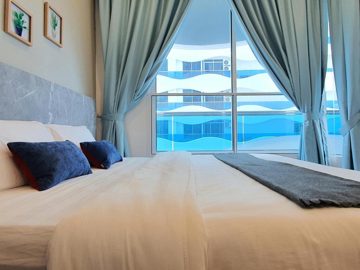 The Wave Suites Melaka Exterior photo